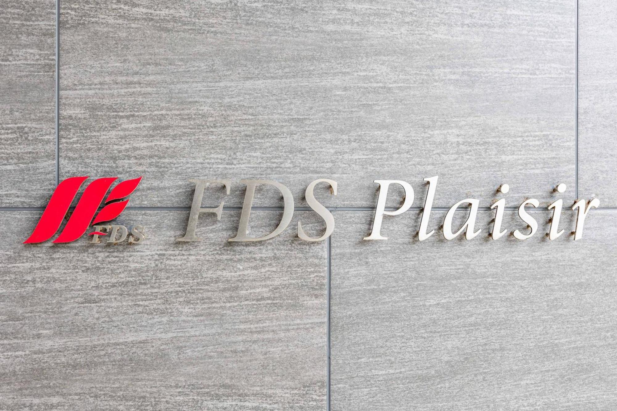 Fds Plaisir Apartment Osaka Luaran gambar